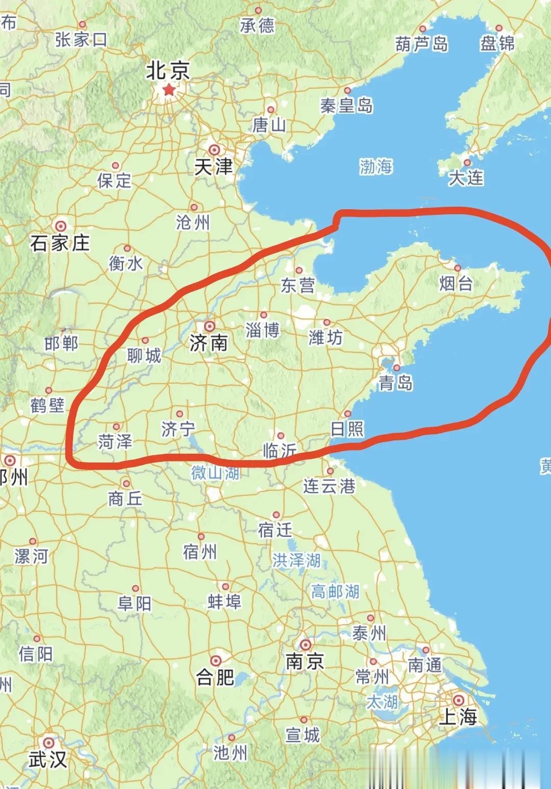 山东，位置最尴尬的省。
沿海，但相对不发达；
贡献税收挺多，工资水平还不如西部某