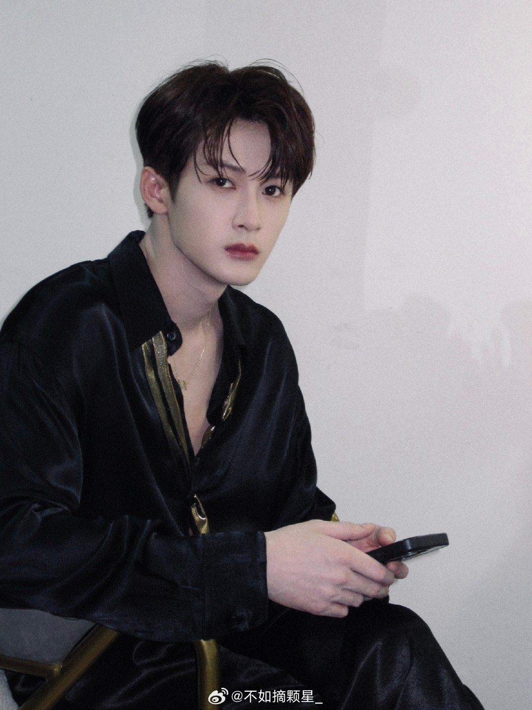 檀健次到父亲母校路演了 ˡᵒᵛᵉ ʸᵒᵘ ᵐᵒʳᵉ ᵗʰᵃⁿ ᵃⁿʸᵗʰⁱⁿᵍ 