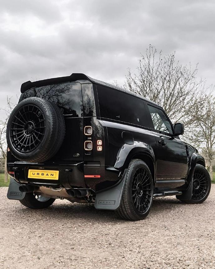 Land Rover Defender ​​​