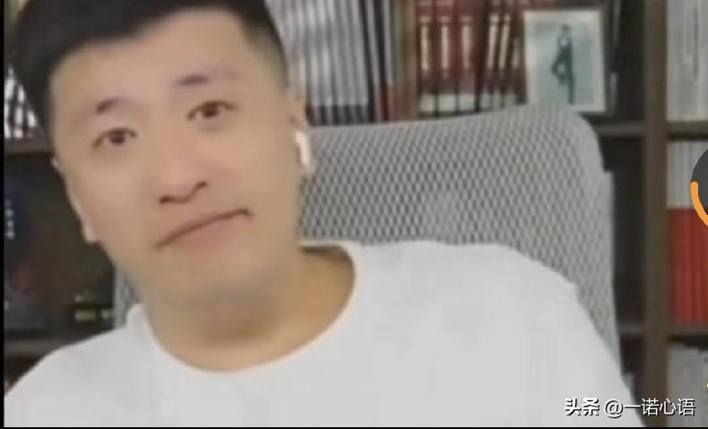 装睡的人叫不醒，奔跑者停不下来。
这两天我一直在看张雪峰生前的视频。
看完后，我