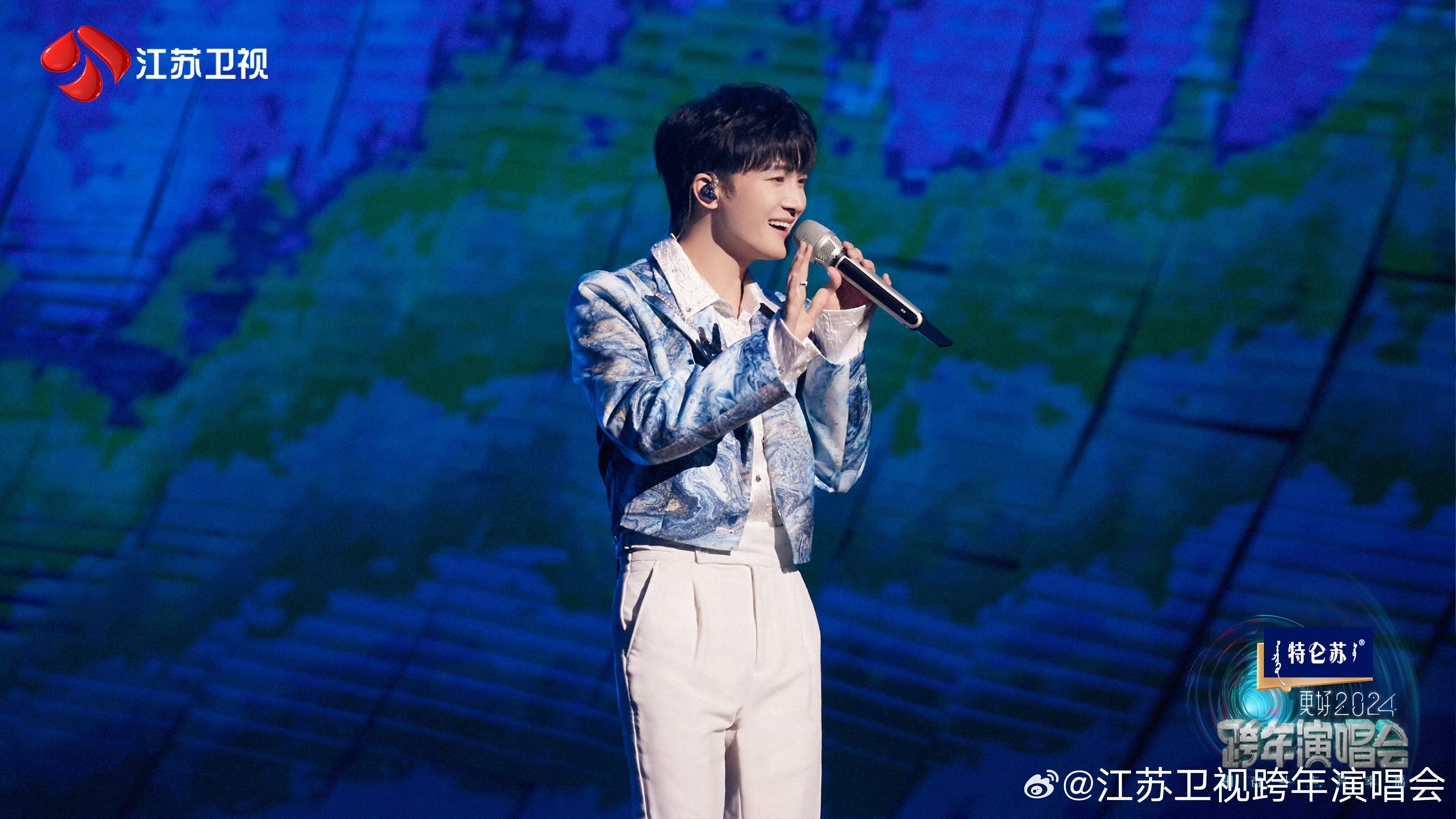 #周深[超话]# [音乐]#跟随周深的歌声迎接2024的光亮# [2024.01