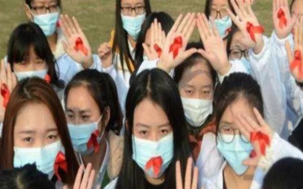 性病专家的炸弹消息，看完后背发凉！艾滋病最高发的地方，根本不是你想的那些场所，反