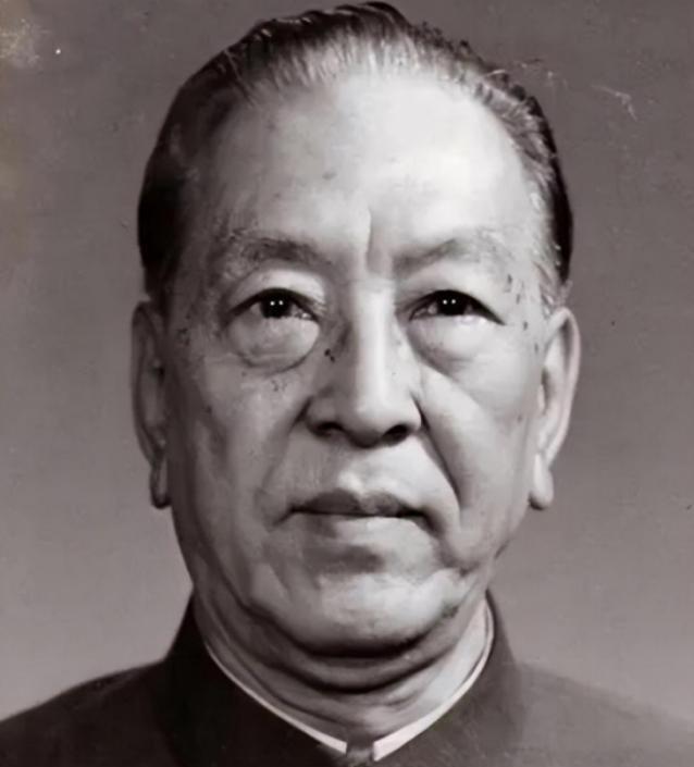 1969年5月驻阿尔巴尼亚大使耿飚竟然发现中国援阿的大量化肥被随意堆放在田间地头