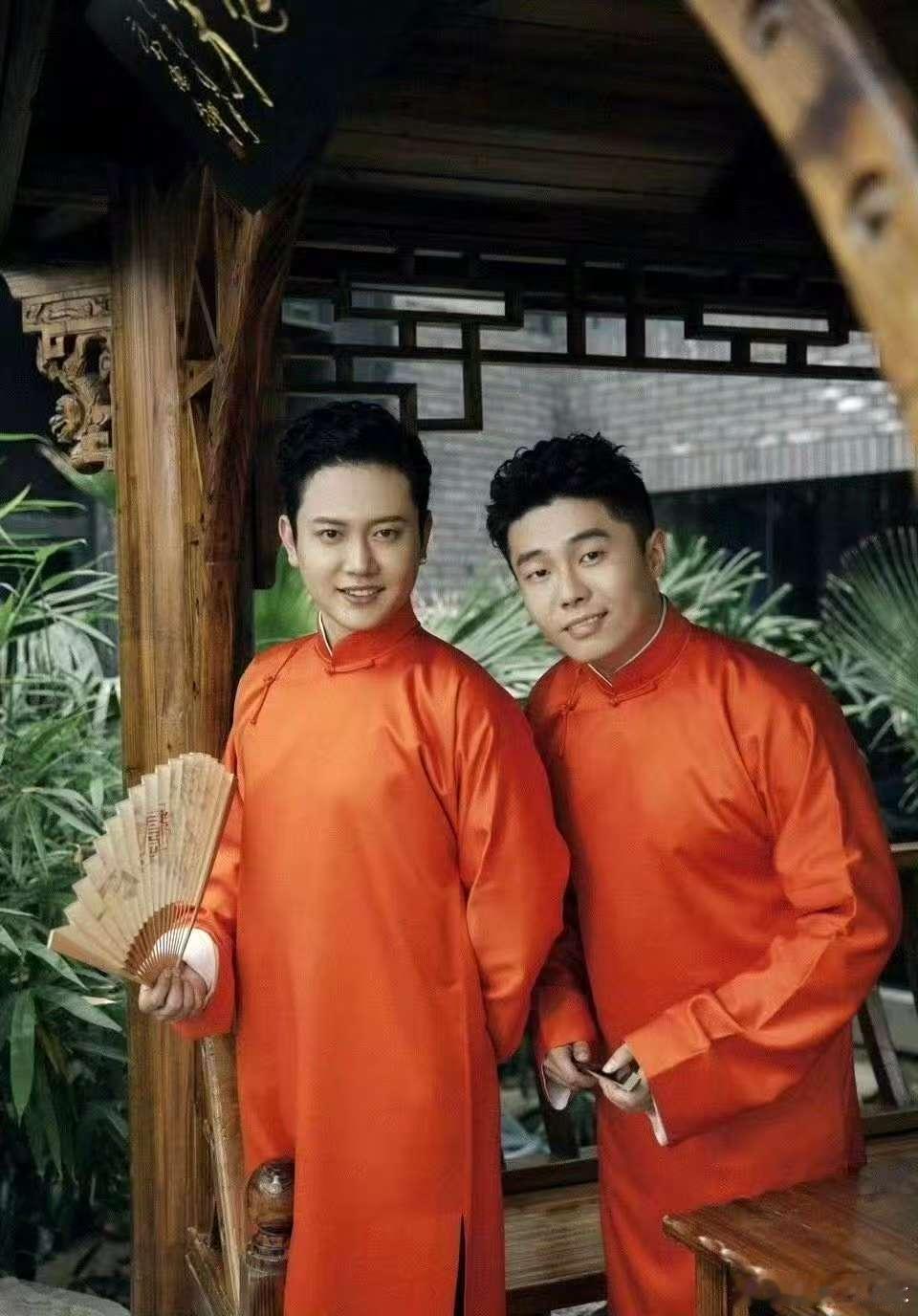 孟鹤堂周九良没写剧本就上台了  这是什么神仙组合！孟鹤堂和周九良没剧本上台，周九