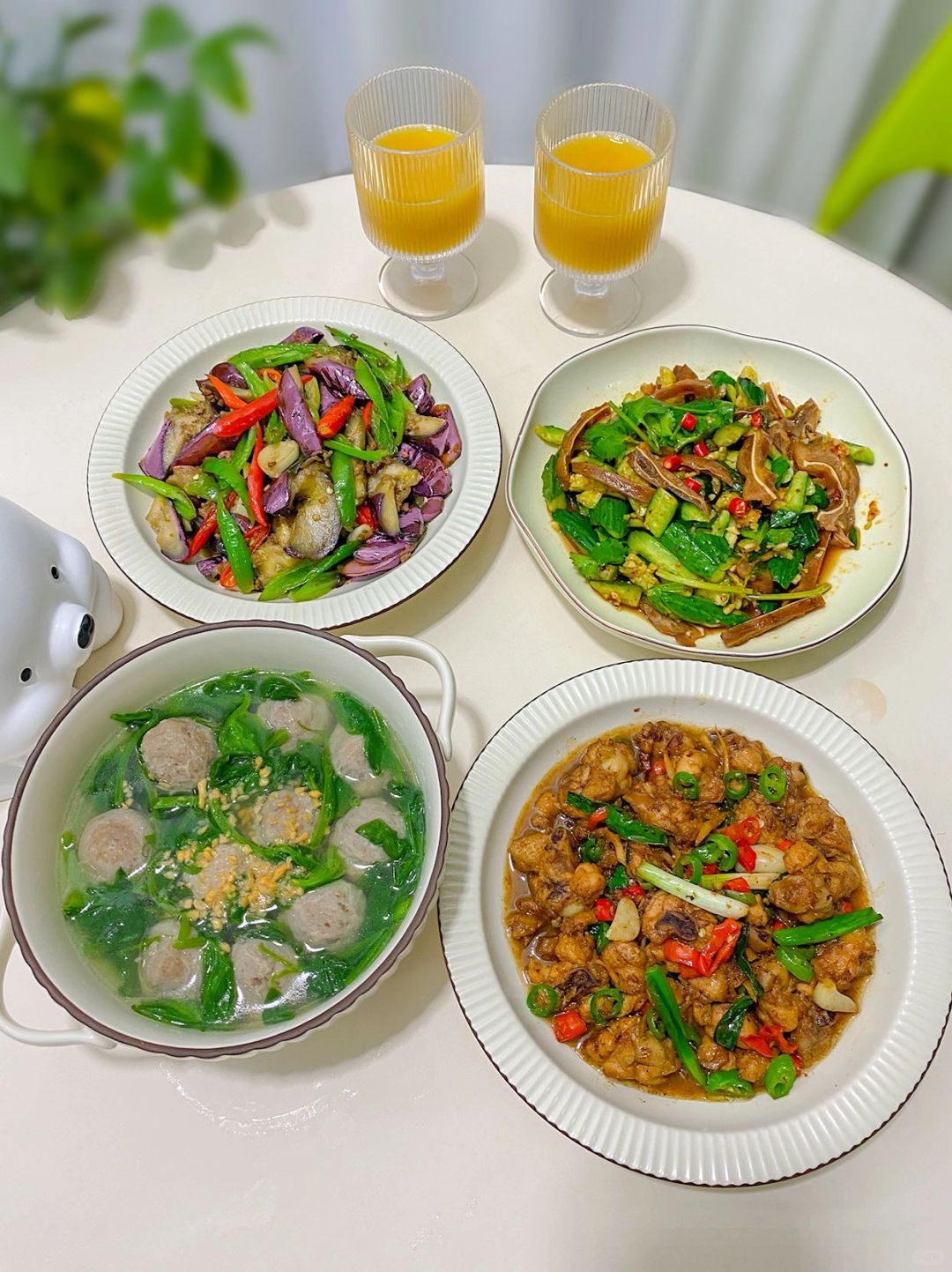 Day87｜小炒鸡翅根 碗豆尖牛肉丸汤（附教程）