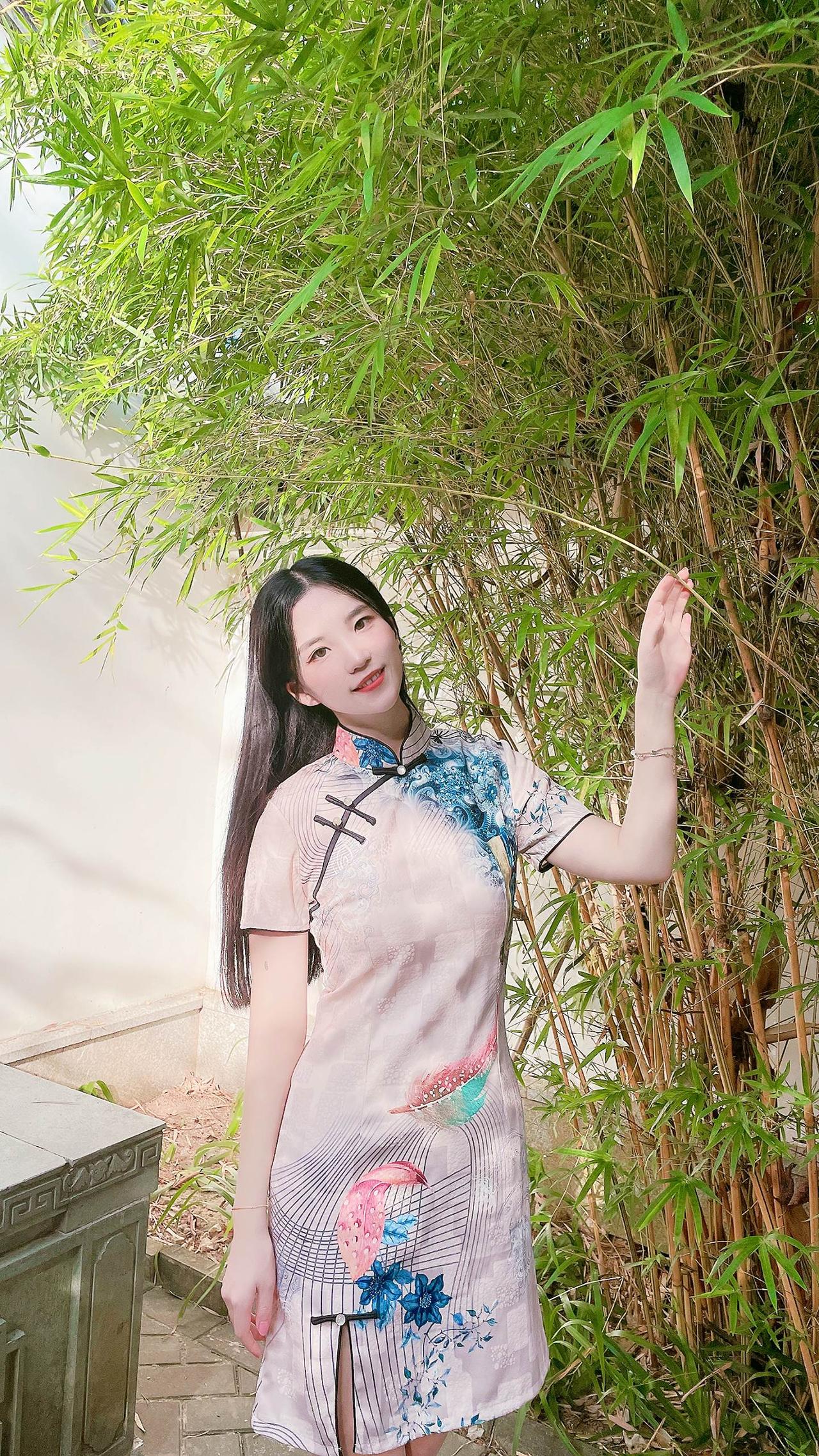 爱自己是终身浪漫的开始🌟 每一次想要放弃的时候，想想为什么开始；初心不改，才能