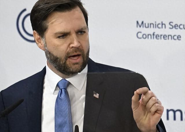 美国政坛要出大事了：万斯大概率要当选总统。他若真入主白宫，整个美国，从内到外都将