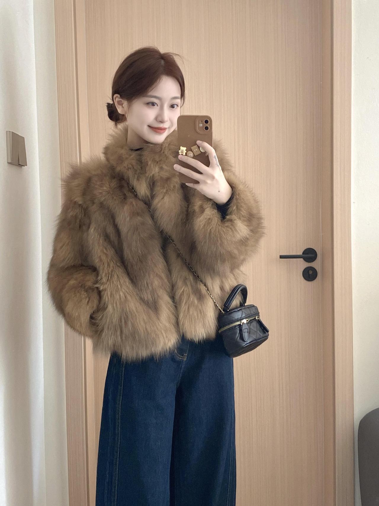 这个季节穿点毛茸茸真的对！