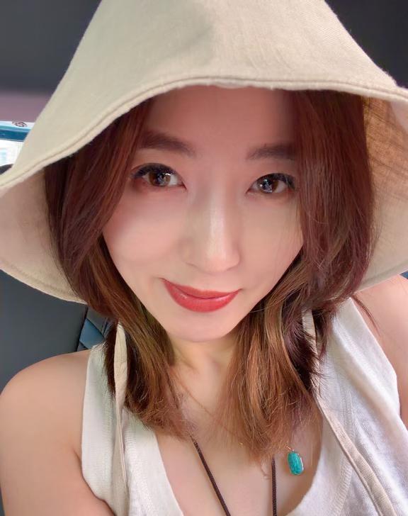 车上无聊的自拍