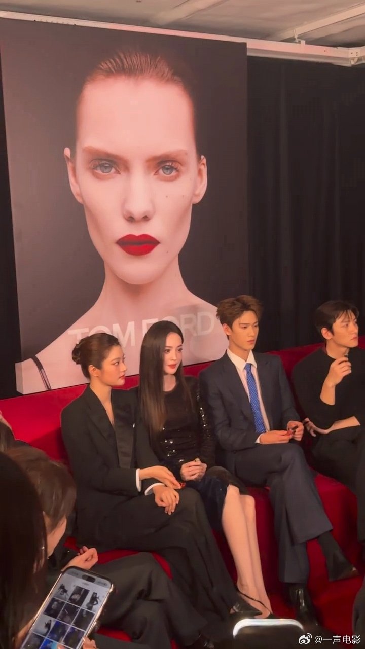 娜扎李昀锐徐若晗同框娜扎李昀锐徐若晗TF同框 娜扎、李昀锐、徐若晗TF同框来了[