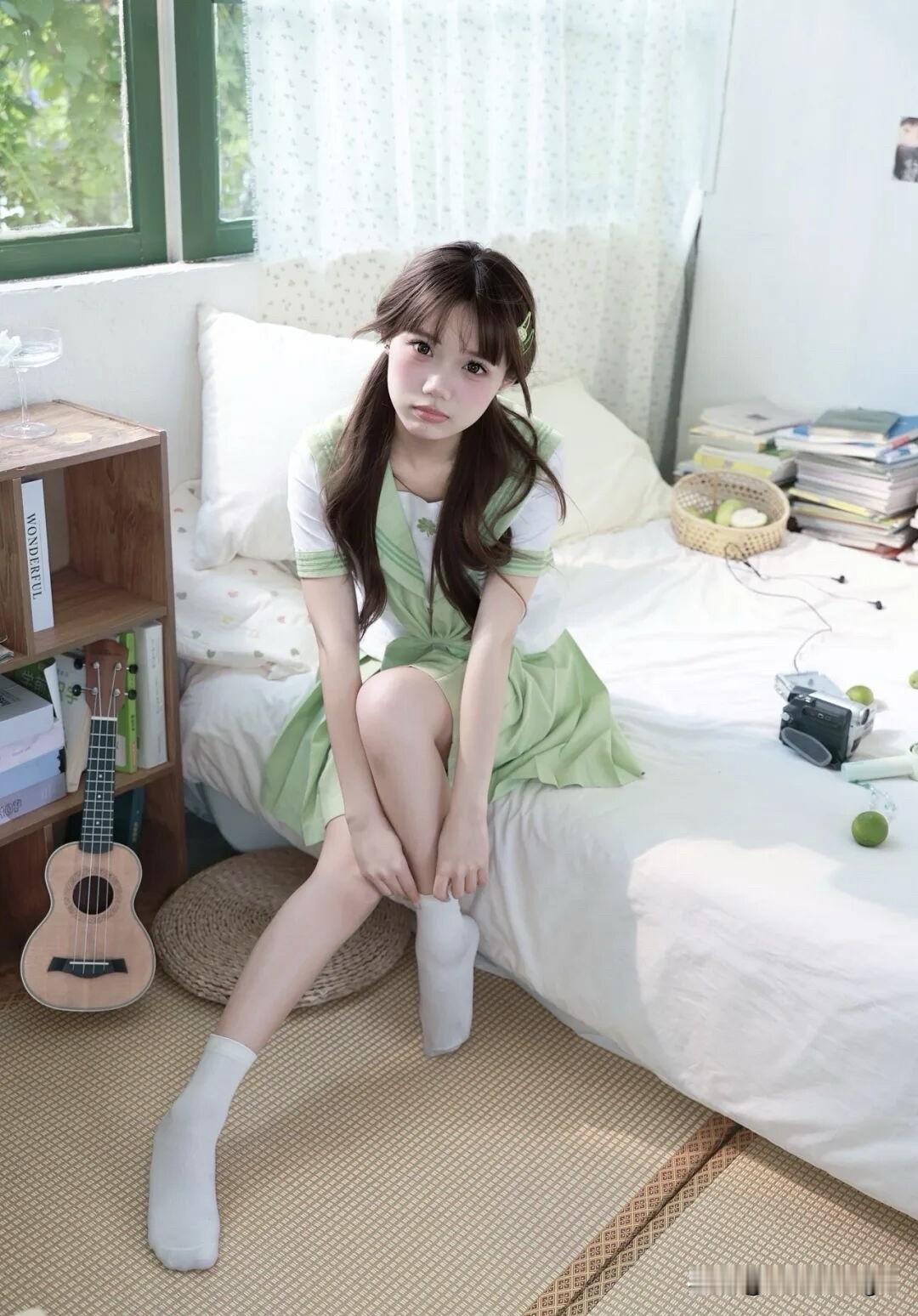 少女心满满，清新夏日穿搭，绿意盎然，甜美可人！🌿💚🍃