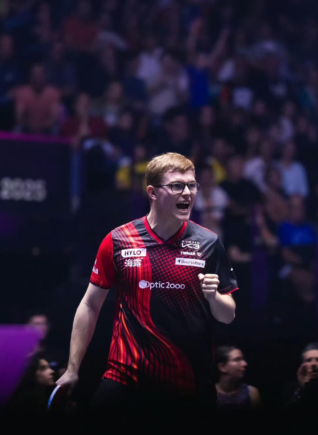 果然兄弟祭天，法力无边[捂脸]，
大勒布伦🇫🇷晋级男单四强！
刚刚结束的一场