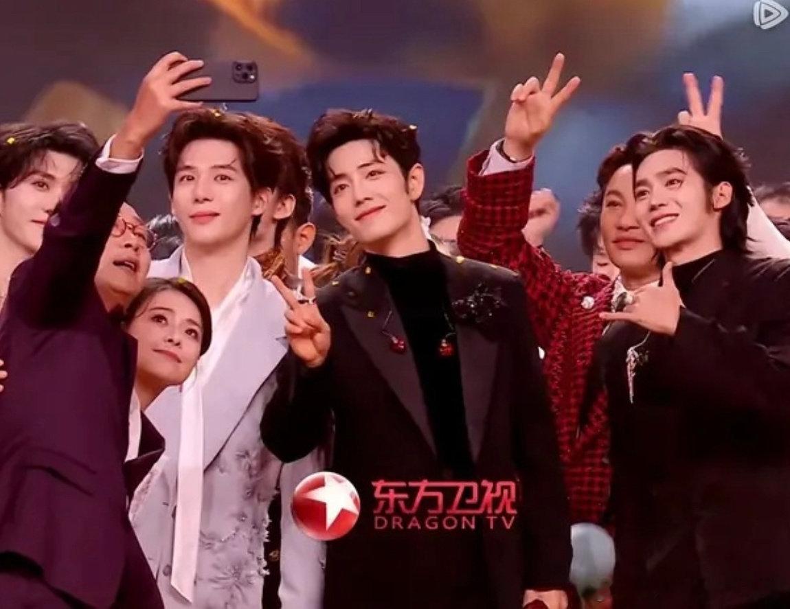 肖战、于适、王安宇同框！养眼值up