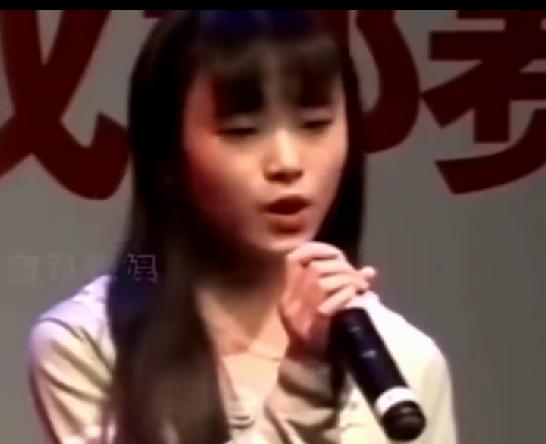 4000年才能出一位的美女，没整容的时候，一张扁平脸，连普通长相都算不上。