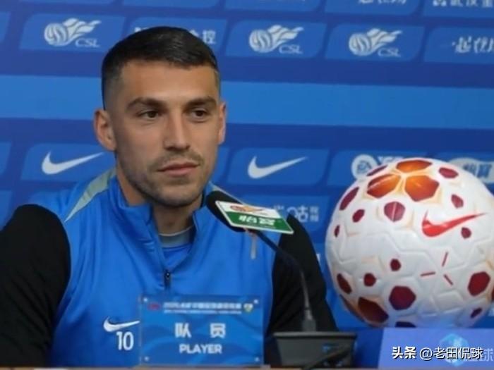 如果再见不能红着眼，是否还能红着脸…今晚中超第2轮，大连英博将客场对阵武汉三镇，