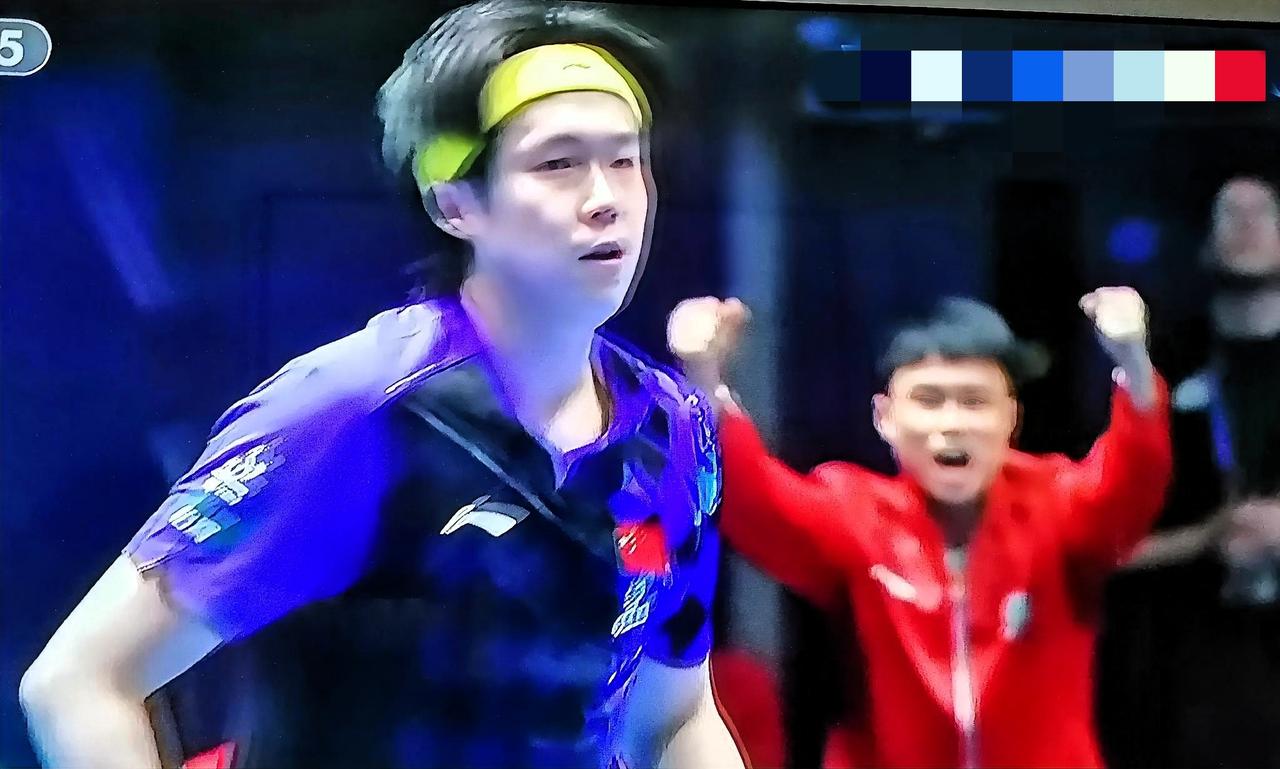 3：2！王楚钦力擒科顿，为中国男团半决赛拿下第一分，太不容易了！心脏不好的千万别