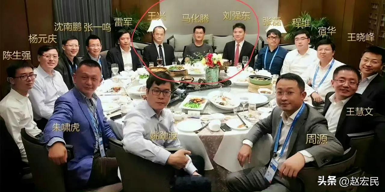感觉最近电商+外卖行业混战的肤浅原因，就是因为互联网行业江湖大哥的缺位。
想当年