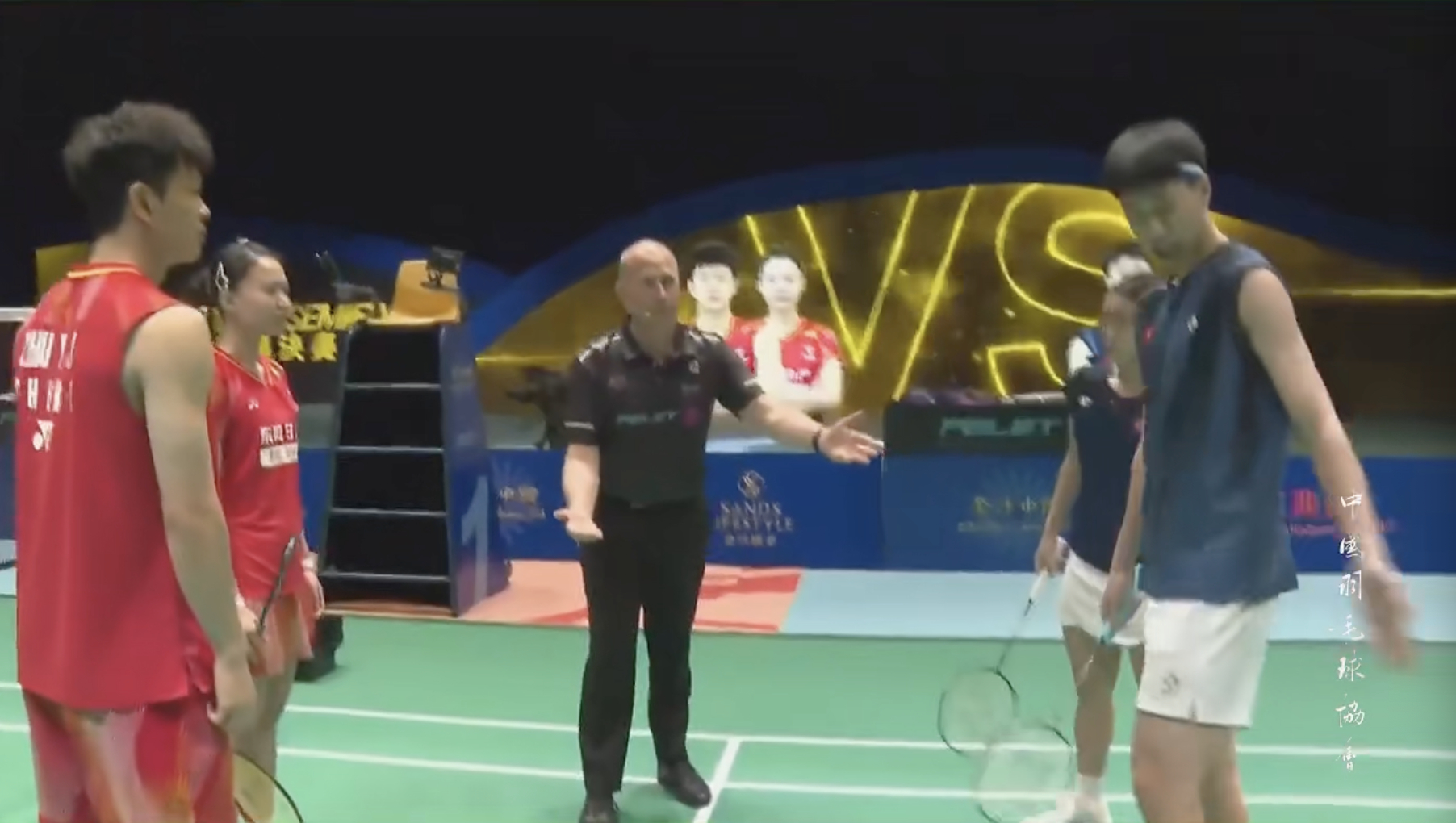 朱一珺/李茜🇨🇳 vs 🇭🇰陈延泽/吴芷柔，比赛马上开始！2026年中国