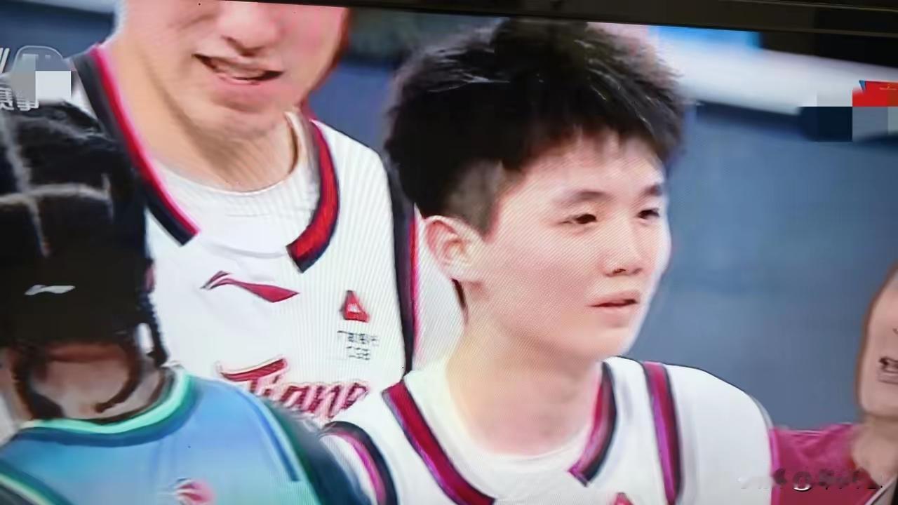 李悦洲年轻可畏，前途无可限量！
恭喜浙江稠州率先晋级、闯进八强。
昨晚是看完了青