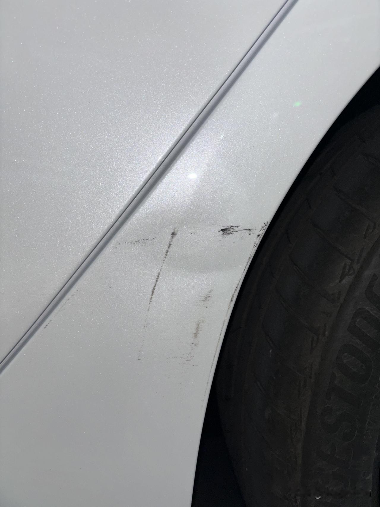 穷小孩的人生是从30岁开始的
27岁独自去医院种牙。本应承担起60-70%咀嚼责