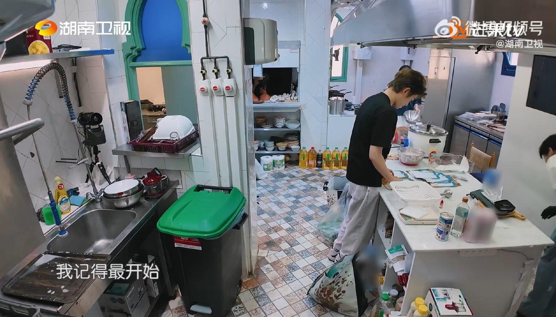 丁禹兮谈IP改编好真诚中餐厅中餐厅名场面丁禹兮说IP改编要理解读者，因为那是大家