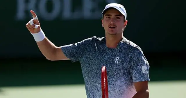 张奔斗：“官方热捧”的丰塞卡和伊埃拉确实都在进步