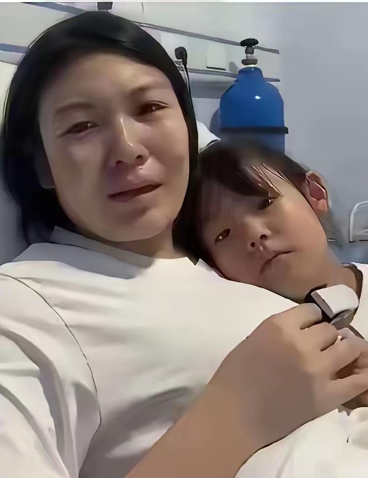 癌症母亲含泪求收养：我不怕死，只怕我走后，年幼的你无人护周全！

在这个快节奏、