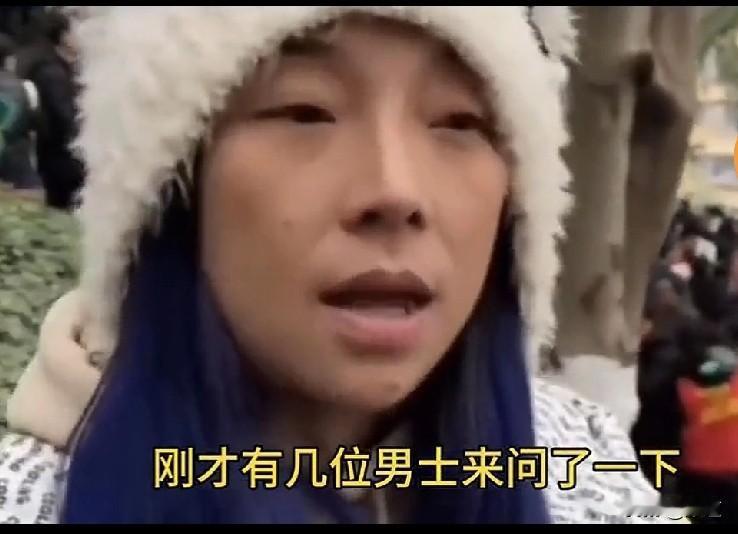 我虽然长的也不咋地，但我真的颜控。谁长的好看不好看，我一眼就能看出来。
下图这女