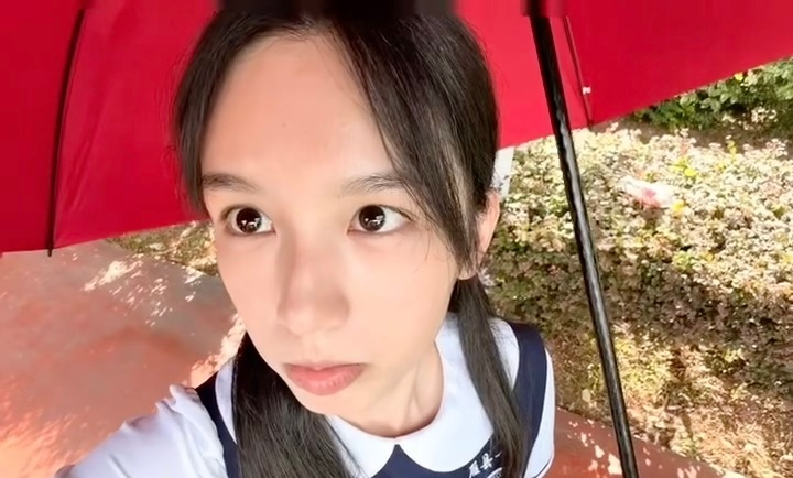 周也记得两年前送花的粉丝周也记得粉丝两年前送的花林诗兰学姐！你太美好了[送花花]