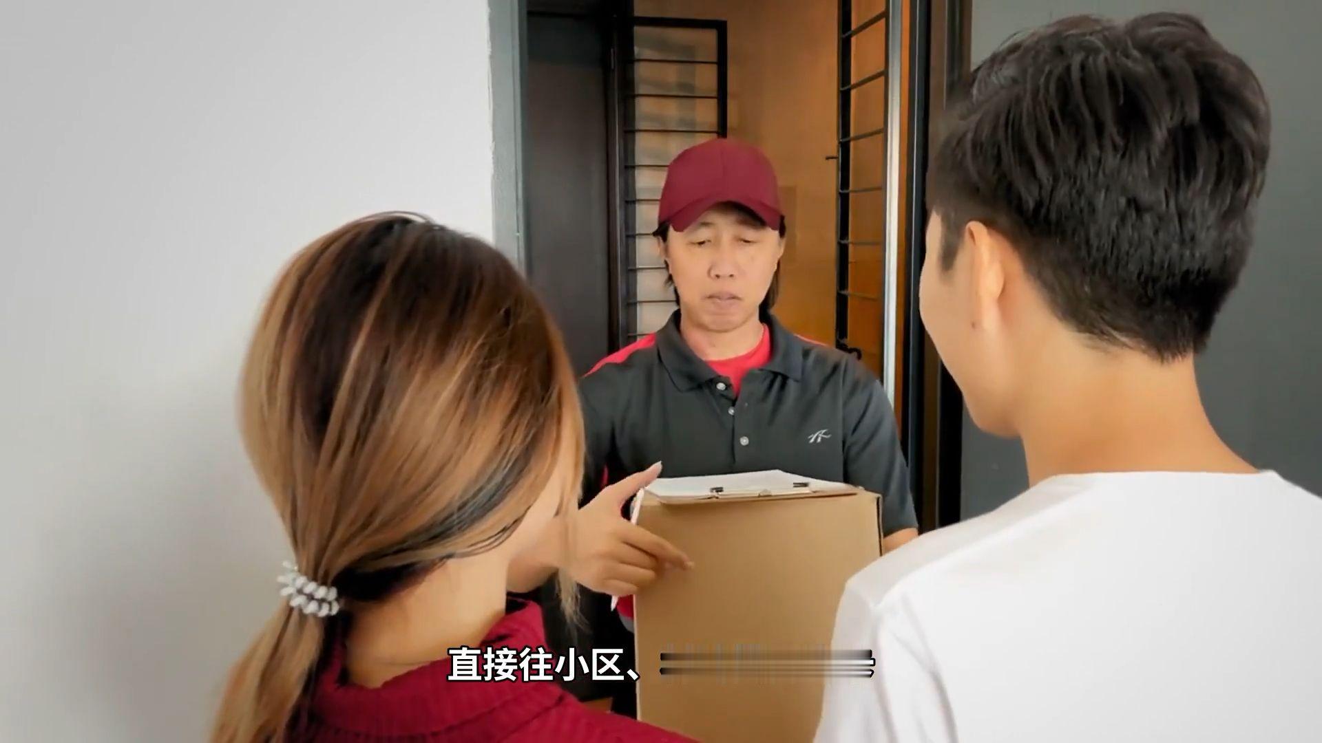 陌生快递寄来中秋礼品卡？扫码后存款被掏空还背上网贷