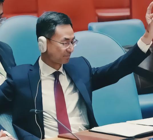 “何为中国顶级阳谋！”去年，中国在联合国大会上提议“禁止在外太空部署武器”，却遭