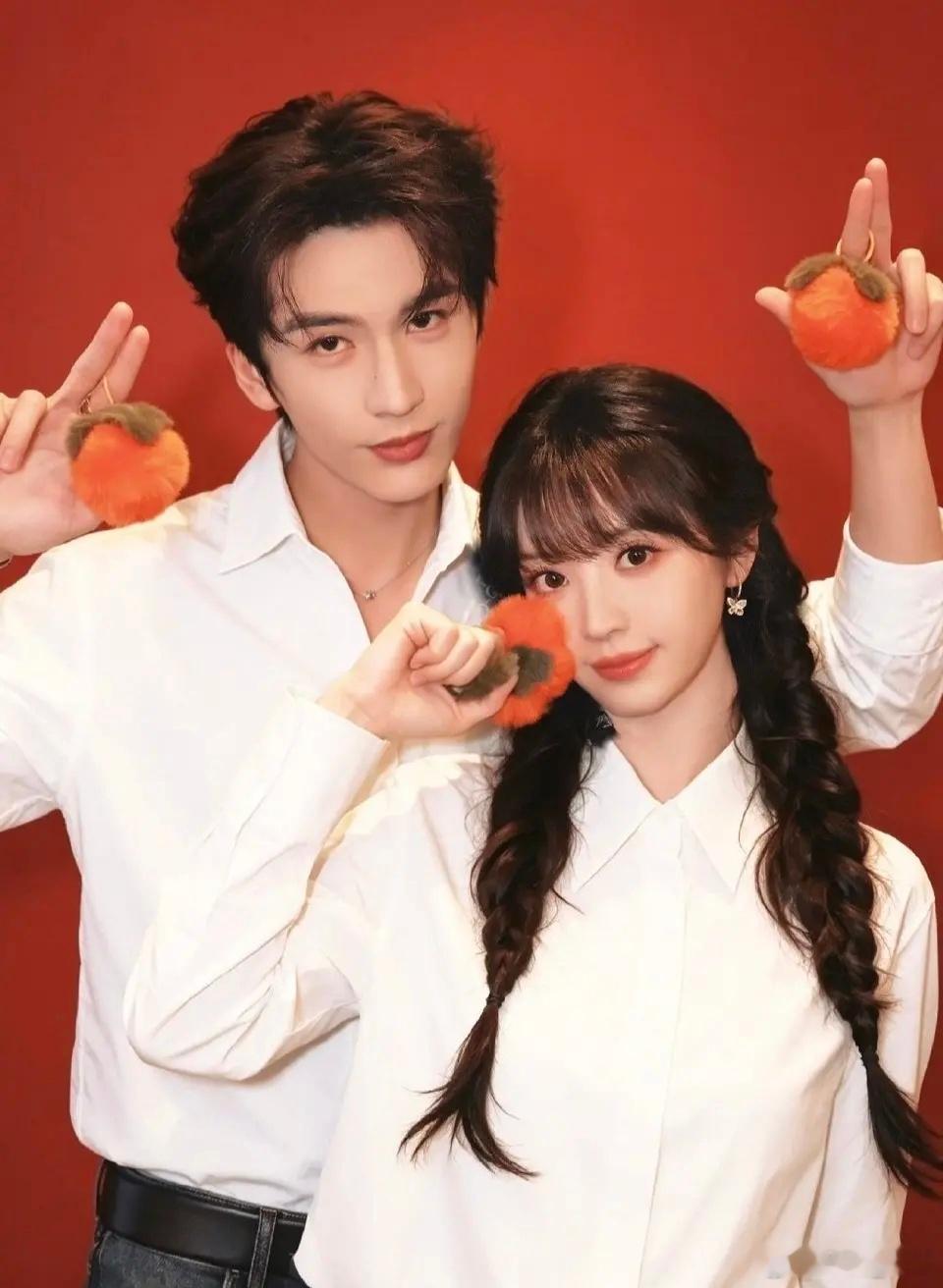 《逐玉》庆功宴还真的来了。4月13号，张凌赫和田曦薇接连赶往北京出席《逐玉》的庆