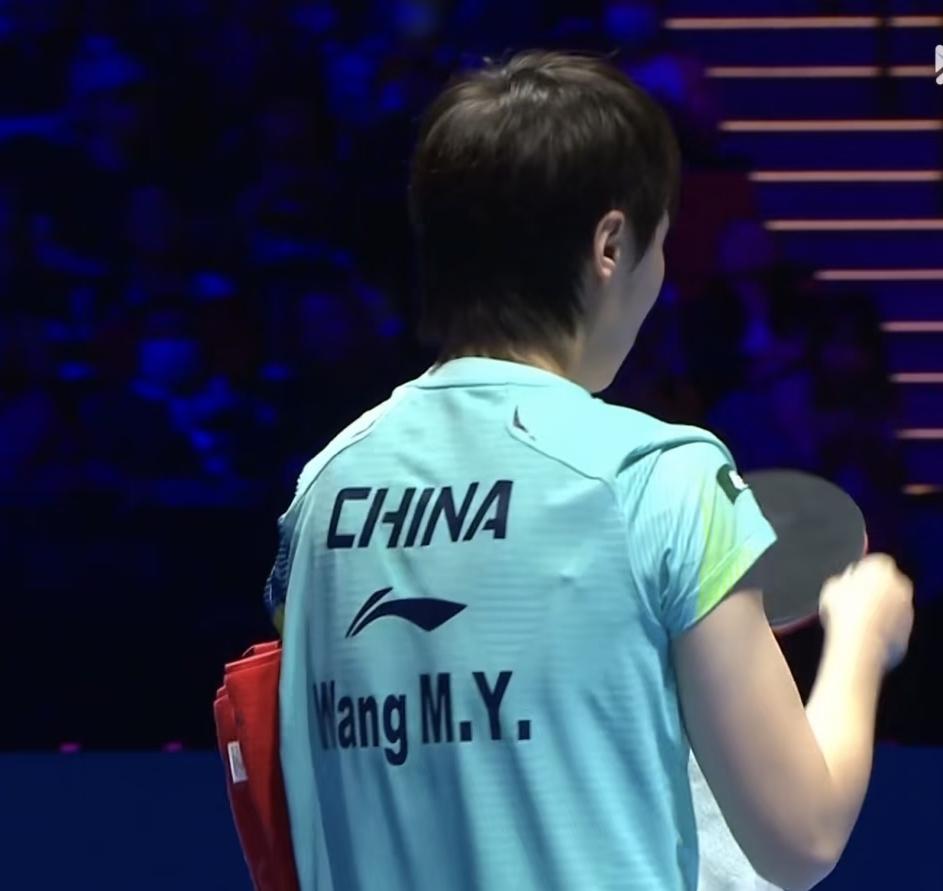 伦敦团体世乒赛，中国队还有几天打比赛，今天闺蜜一家出发去伦敦了，旅游一圈顺便为国