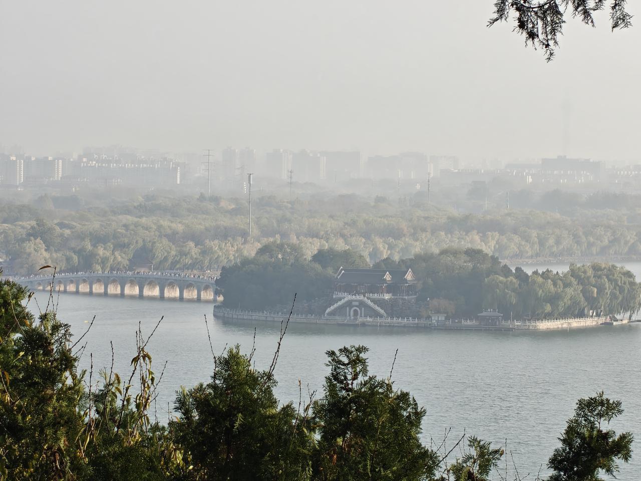 分享我这周有趣的事：你们觉得北京颐和园好玩吗？是我去的地方不对吗？我觉得就是一个