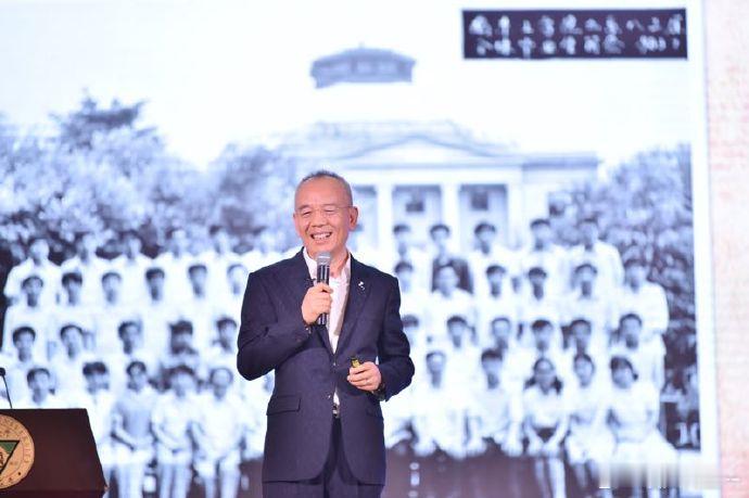 女婿向岳父借五千块创业 1992年徐少春毅然舍弃体制内铁饭碗，靠着岳父借出的五千