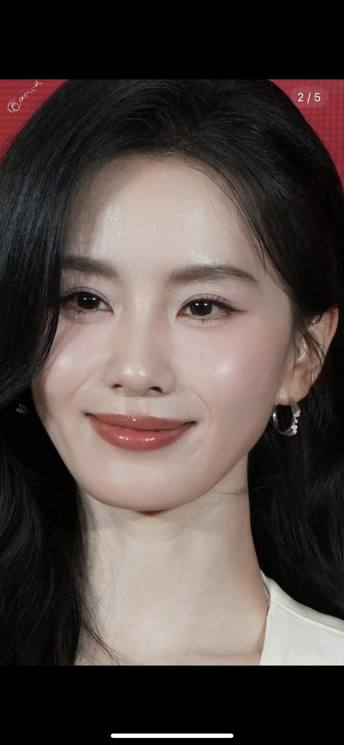 38岁的刘诗诗高清怼脸生图，状态如何 