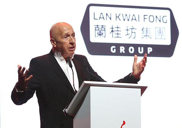 如果普通人的向往还不足以说明问题，那么那些放弃原有国籍、携百亿家产投身中国的精英