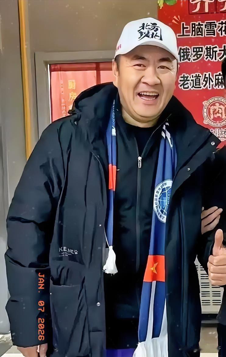 谁懂啊！
哈尔滨冰雪大世界这波操作绝了，专业主持人被游客当场赶下台

不是舞台事