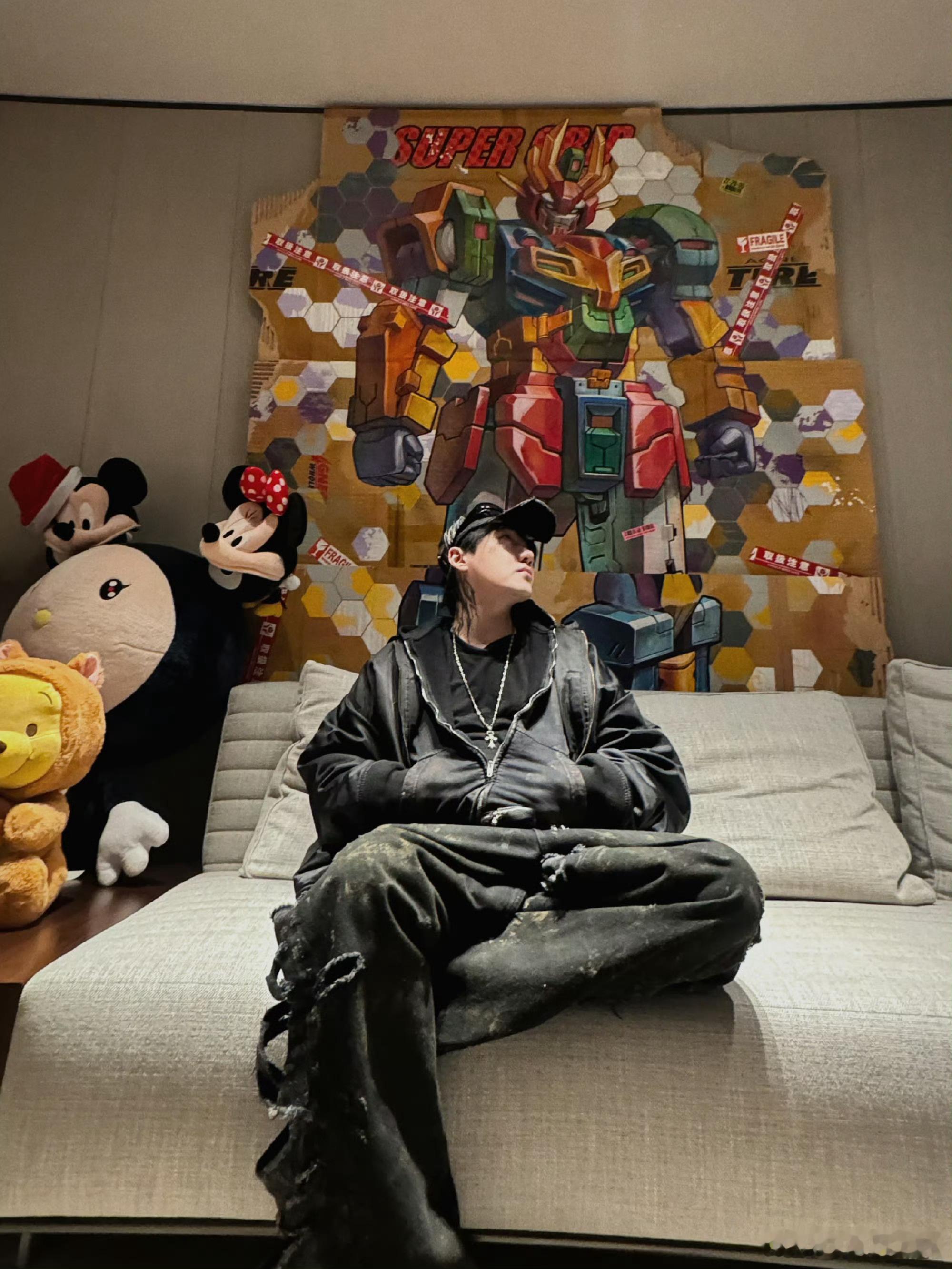 Capper散场BGM是难忘今宵 谁能想到蹦迪的尽头是难忘今宵，Capper这波