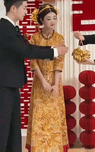 感觉好重的样子