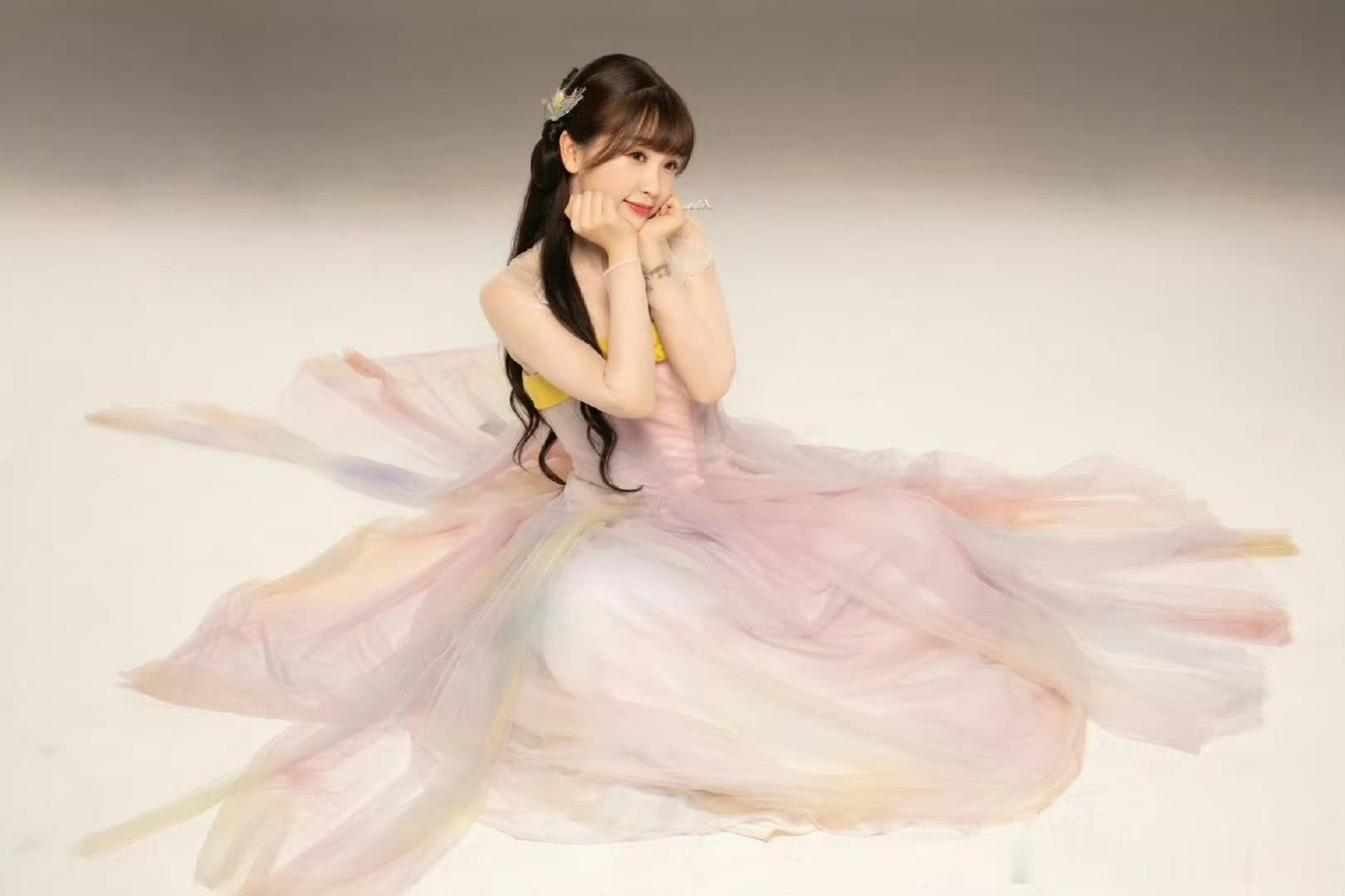 娱乐[超话]虞书欣小兰花1503岁写真照 虞书欣小兰花1503岁了！生日快乐！1