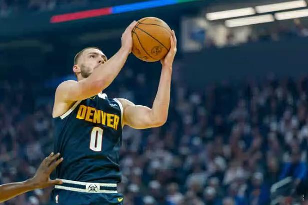 布劳恩：我们拿过总冠军 经历过大风大浪 我们更衣室没有慌篮球 掘金球员布劳恩今天