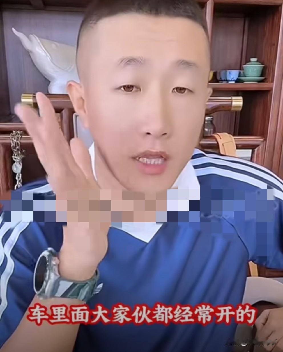 张二嫂变卖名下多辆豪车！

             张二嫂透露已将名下多辆豪车