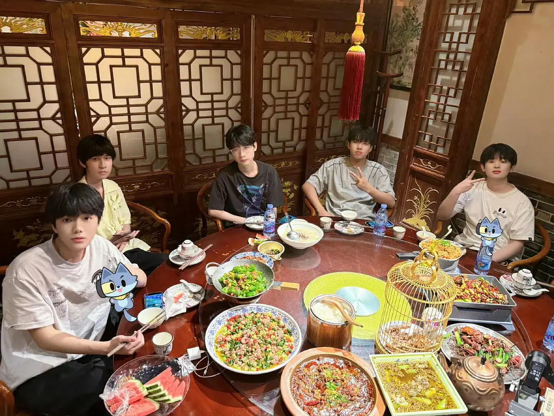 我狼吃这么好，八仙桌还带一鸟笼，真京范😤2026kpl夏季赛kpl