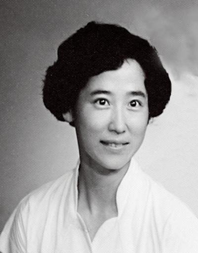 朱琳，女，上海出生，20世纪50年代初在哈尔滨外语学院（现黑龙江大学）俄语专业学