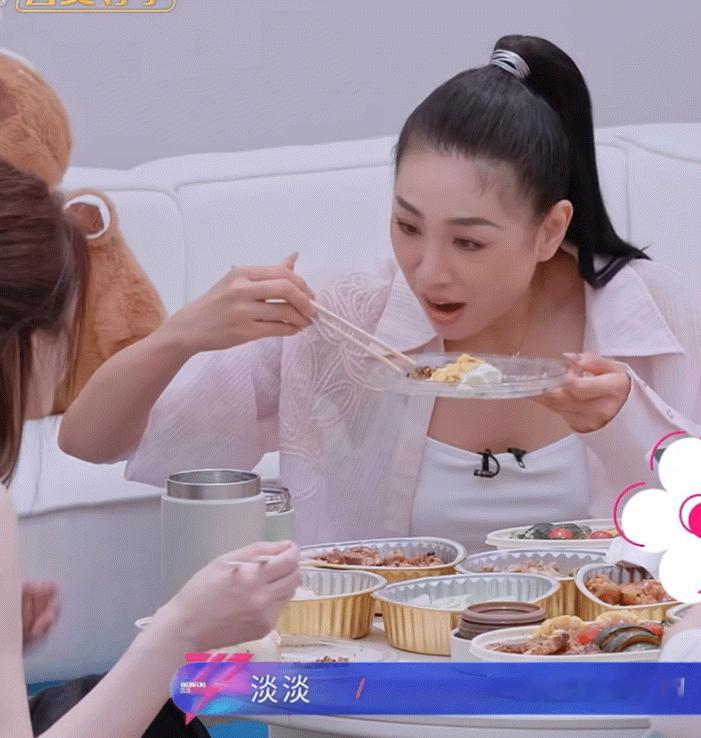 淡啊虽然咸菜好吃但咸菜啥的咱们还是尽量少吃点 
