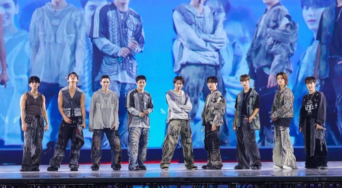 【allkpop】[SEVENTEEN再次以惊人的票房实力，宣告了在香港最大规模