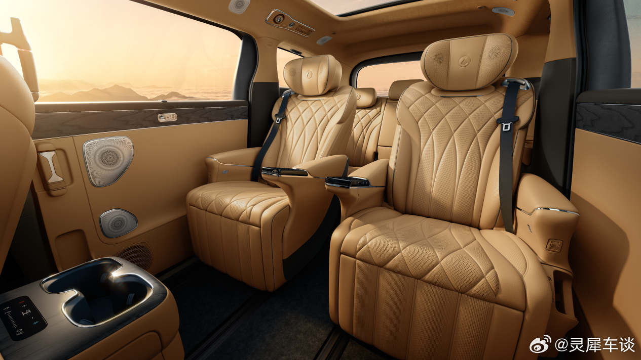 38.98万-48.98万 搭载闪充的第二代腾势D9开启预售，灵犀车谈为大家总结