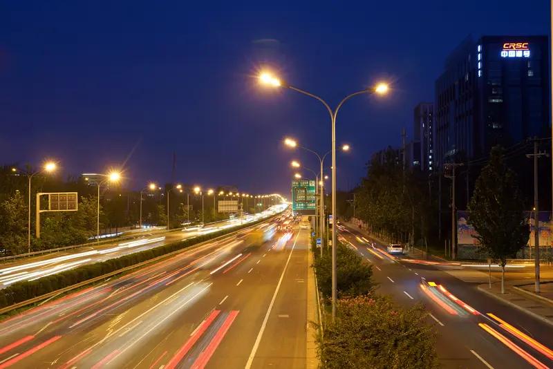 这段时间明显感觉到时间不够用，我发现真正拉开差距的，不是努力，而是一些习惯。
我