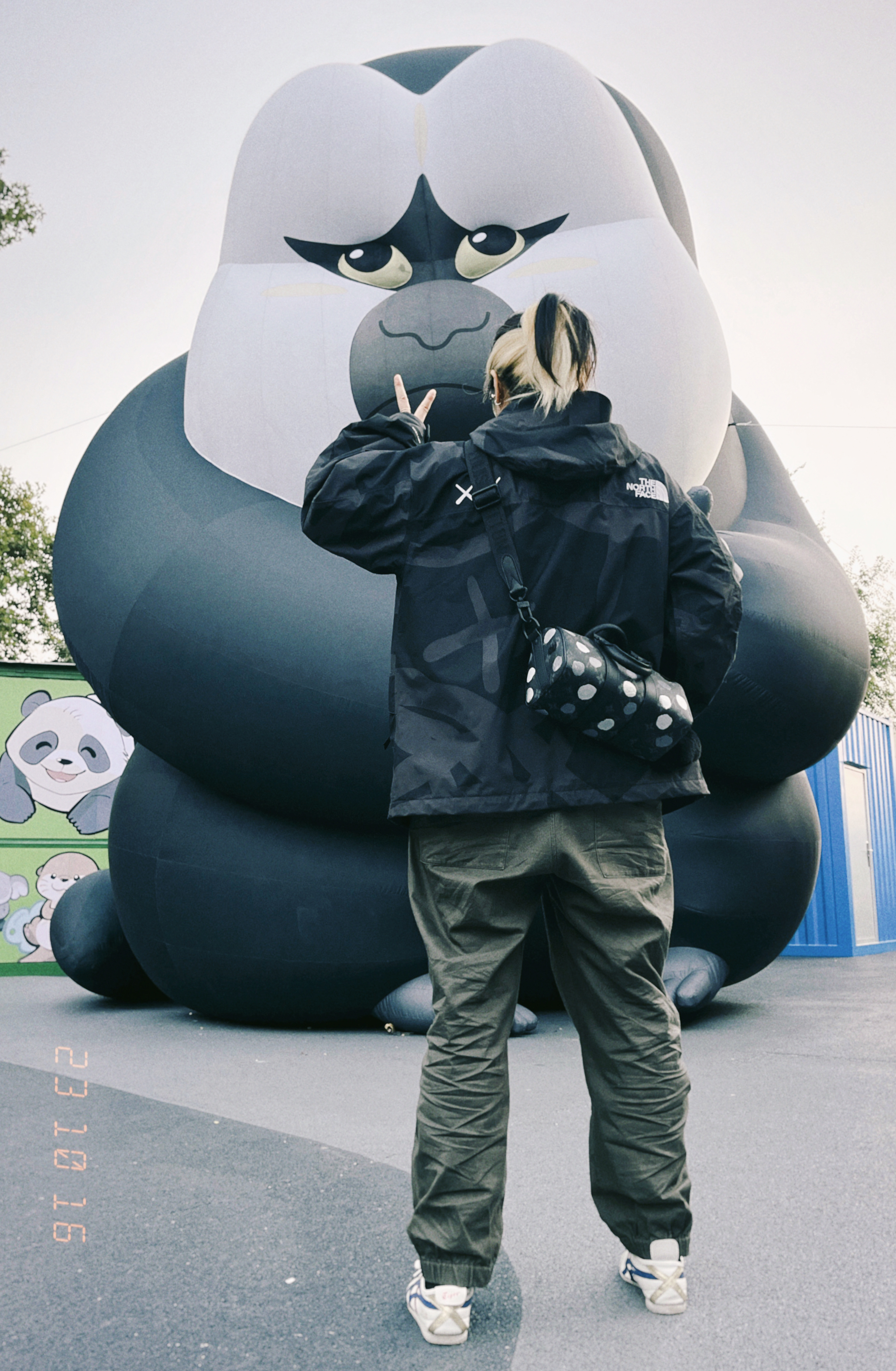 吗喽下班。  ​​​